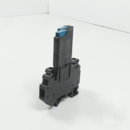 Phoenix TCP 8.0A Thermal Device Circuit Breaker W/ UK 6-FSI/C Base Lot Of 2