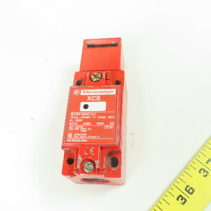 Telemecanique XCS Safety Interlock Limit Switch 240V