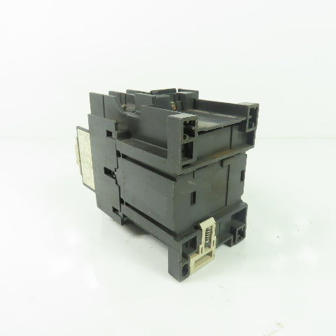 Yaskawa HI-35JV 30HP 600V Contactor 240V Coil