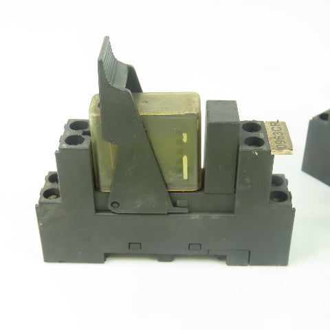 Elesta ZGE007 Socket Relay Base 12A 300VAC 24VDC Lot Of 4