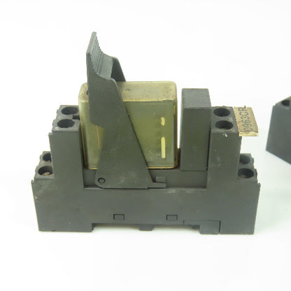 Elesta ZGE007 Socket Relay Base 12A 300VAC 24VDC Lot Of 4