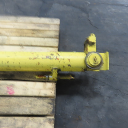 Hydraulic Cylinder From Teter Gap 3000 67" Stroke 4.5" Bore