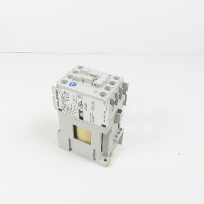 Allen Bradley 700-CF400D* Ser A 4-Pole Power Contactor Relay 600V Max 24VDC Coil