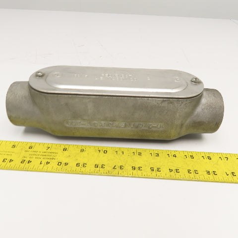 O-Z Gedney T-200 2" Malleable Iron TEE Conduit Body W/ Cover Seal
