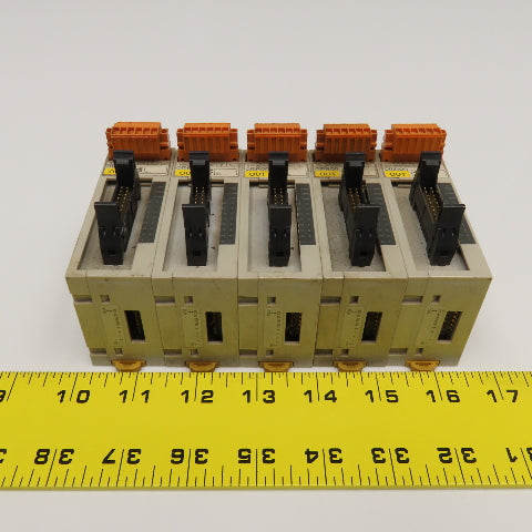 Omron SRT2-VOD16ML-1 16 Point Remote Output Terminal Lot Of 5