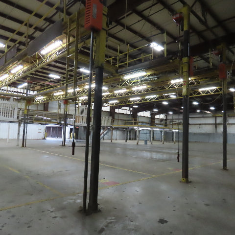 PWI 8 Post Powered Scaffold RV Manufacturing Lift Work Platform 9' Wide Each Bay