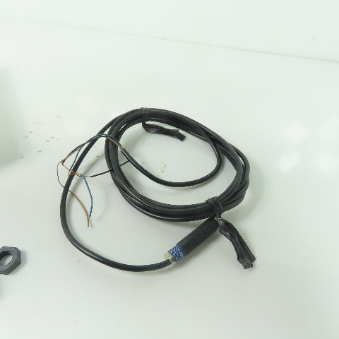 Telemecanique XS4 P08NA340 Inductive Proximity Sensor 12-24VDC Sn=2.5mm NEW