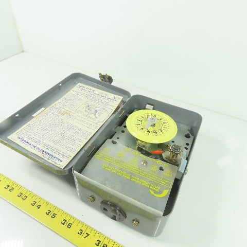 Intermatic P174-32 Portable Time Switch With Skipper 250V 20A