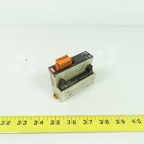 Omron SRT2-ID32ML Remote Terminal Source 24VDC 32 Point Input