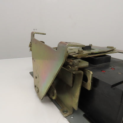 Westinghouse MAS600S (?) Style 2600D43G02 600A 600VAC 3 Pole Circuit Breaker