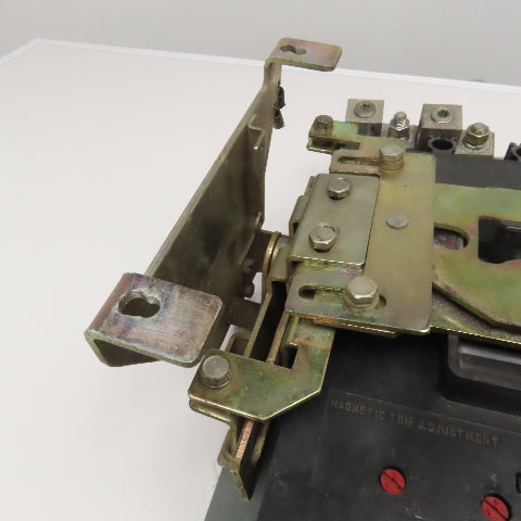 Westinghouse MAS600S (?) Style 2600D43G02 600A 600VAC 3 Pole Circuit Breaker
