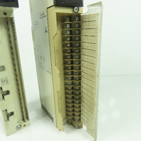 Schneider 140 DDI 353 00 TSX Quantum Input Module DC IN 24V 4X8 SINK Lot Of 2