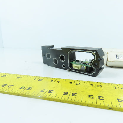 Parker VCT18-3A08-02D Pneumatic Valve Base Module 10 Bar Max