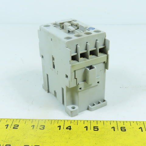 Allen Bradley 100-C09*10 Ser A C09 Contactor 600VAC Max W/ 120V 50/60HZ Coil