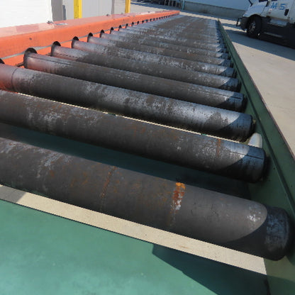 Roach 186" L x 32-1/4" W Chain Driven 2.5" Gravity Roller Conveyor 25" BF W/Legs