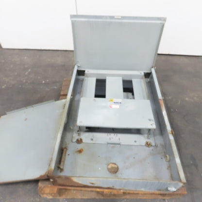 Square D 1438-2N 225A I-Line Panelboard 250V AC/DC 600VAC Series 1