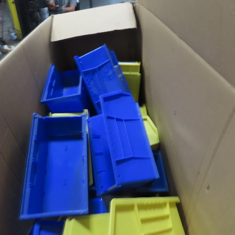 Akro-Mills AkroBins Small Parts Stackable Storage Bins Misc. Lot Assorted Sizes