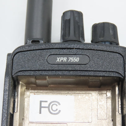 Motorola (3)XPR 7550 (3)XPR 3500e UHF Digital Portable Radio 8Batteries 3Charger