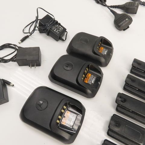 Motorola (3)XPR 7550 (3)XPR 3500e UHF Digital Portable Radio 8Batteries 3Charger