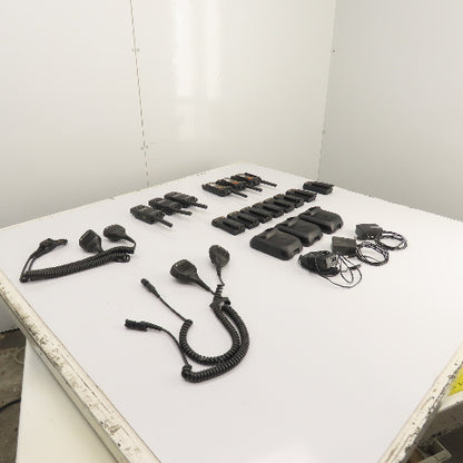 Motorola (3)XPR 7550 (3)XPR 3500e UHF Digital Portable Radio 8Batteries 3Charger