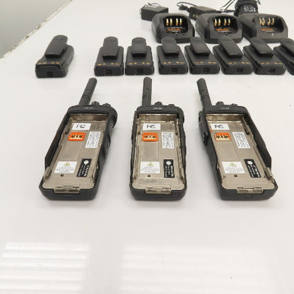 Motorola (3)XPR 7550 (3)XPR 3500e UHF Digital Portable Radio 8Batteries 3Charger