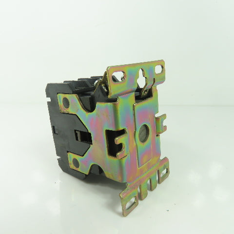 Cutler-Hammer C25DNC330 30A Contactor 208-240V Coil