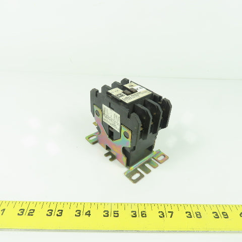 Cutler-Hammer C25DNC330 30A Contactor 208-240V Coil