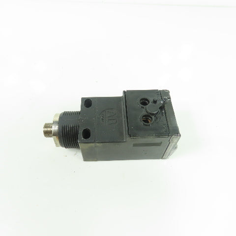 Allen Bradley 42GRF-9000-QD Ser A Photoswitch Photoelectric Sensor 10-40VDC