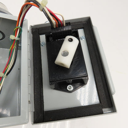 Simco Andon Pull Switch Spring Return 24V LED Indicator