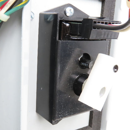 Simco Andon Pull Switch Spring Return 24V LED Indicator