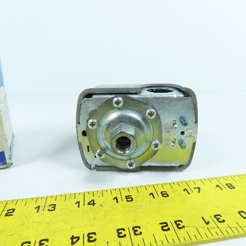 Square D 9013FYG2J21 Pumptrol Pressure Switch On 30 PSI Off 50 PSI