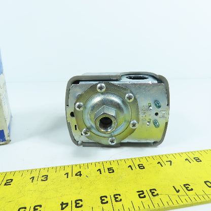 Square D 9013FYG2J21 Pumptrol Pressure Switch On 30 PSI Off 50 PSI