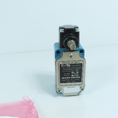 Honeywell 1LS1-L-SIG Snap Action Roller Head Limit Switch W/ LS-10722 NEW