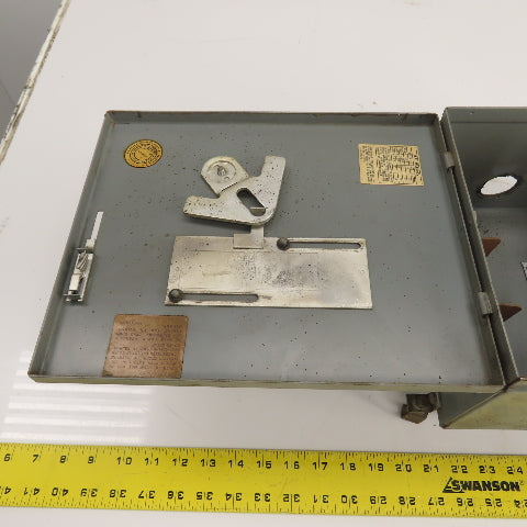 General Electric DFPHA362DE Flex-A-Plug 60A 3-Pole Fusible Bus Plug Switch 600V