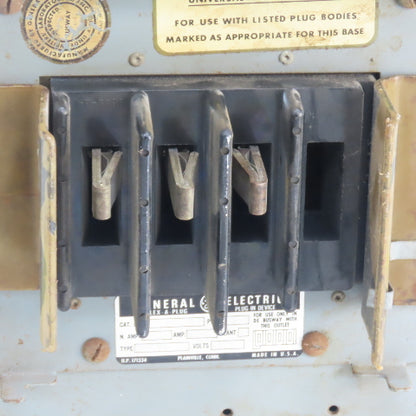 General Electric DFPG362 Flex-A-Plug 60A 3-Pole Fusible Bus Plug Switch W/DE1P32