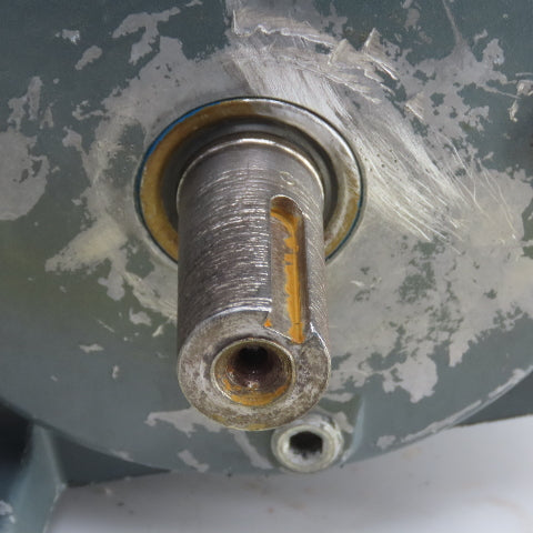 Syncrogear E434/F0631358N 26Ratio 1HP Right Hand Gear Motor 67.3RPM 3PH 1021Torq
