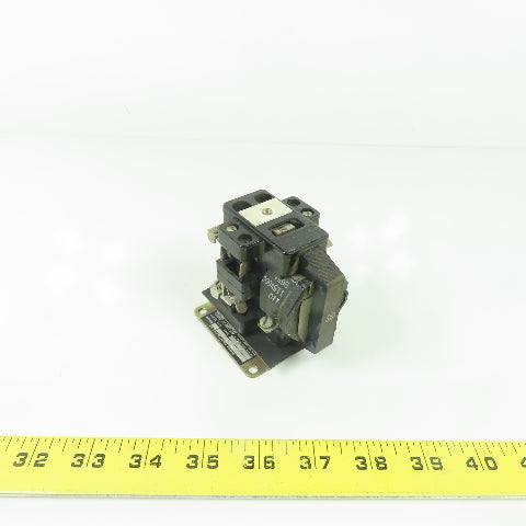 Square D D020 10A Control Relay 600VAC 690VA Ser B