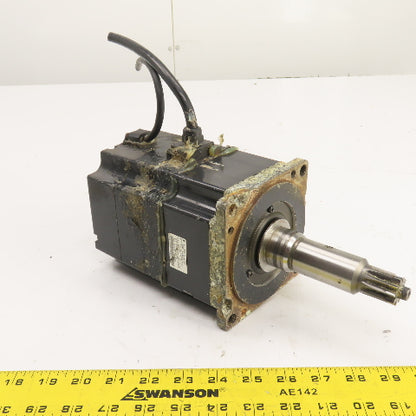 Yaskawa SGMP-15AWYR12 4.77 N-m AC Servo Motor 1500W 200V 7.5A 3000RPM