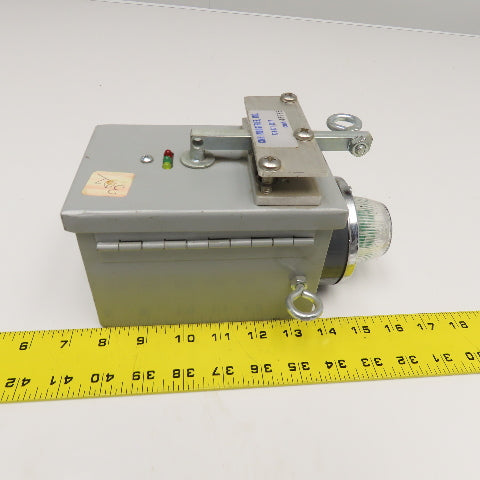 CMH Ind. Andon Pull Switch Spring Return 24V GREEN LED Indicator Right Hand Pull
