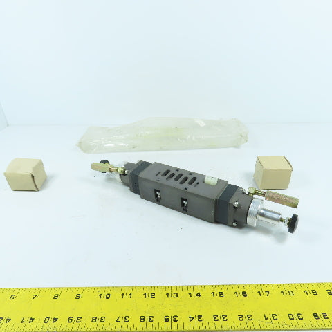 Numatics I23RQ100JP00000 Sandwich Pressure Dual Regulator W/ Gauges NEW