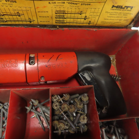 Hilti DX 600 Powder Actuated Fastner Nail Gun W/ Accessories