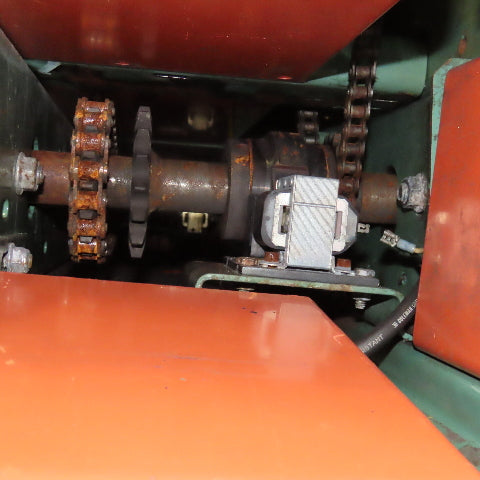 Roach 23-1/2" Bed Width Gravity Roller Conveyor 72" OAL