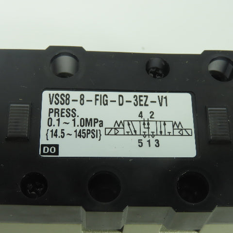 SMC VSS8-8-FIG-D-3EZ-V1 5/3 Position Float Center Pneumatic Valve 21-26VDC Coil
