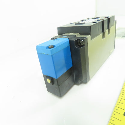 SMC VSS8-8-FIG-D-3EZ-V1 5/3 Position Float Center Pneumatic Valve 21-26VDC Coil