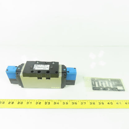 SMC VSS8-8-FIG-D-3EZ-V1 5/3 Position Float Center Pneumatic Valve 21-26VDC Coil