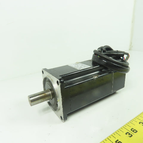 Yaskawa SGM-04U312 1.27Nm AC Servo Motor 200V 2.6A 400W 1.27NM 3000RPM