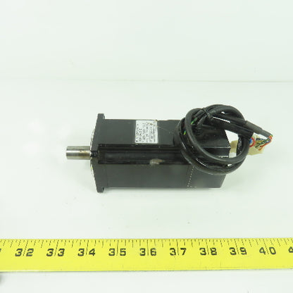 Yaskawa SGM-04U312 1.27Nm AC Servo Motor 200V 2.6A 400W 1.27NM 3000RPM