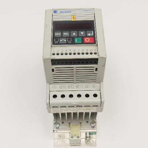 Allen Bradley 160S-AA02NSF1 200-240V Variable Speed Drive 0-240Hz 0.37kW 0.5Hp