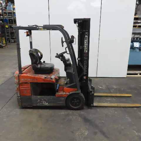 Toyota 7FBEU15 3000LB 48V 3-Wheel Electric Forklift 189" Lift 3-Stage Side Shift