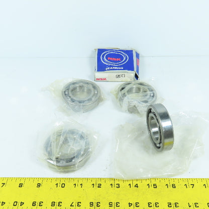 NSK 6207 6207C3 Radial/Deep Groove Ball Bearing 72mm OD x 35mm ID x 17mm Lot/4
